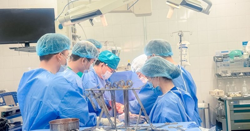 Cứu sống bệnh nhân bị vết thương tim xuyên thấu nghiêm trọng