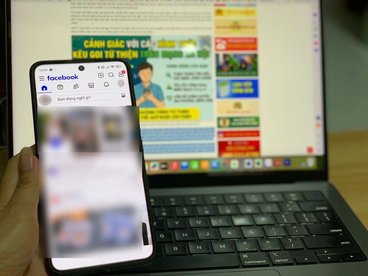 ニンビン省ダイホアンコミューン警察は、ソーシャルネットワーク上で慈善活動を呼びかける詐欺の手口について住民に警告しています。写真:ハ・ヴィ