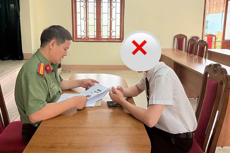 Công an phường Chiềng An, tỉnh Sơn La vừa xử phạt C.N.K về hành vi đăng tin sai sự thật trên mạng xã hội. Ảnh: Công an phường Chiềng An