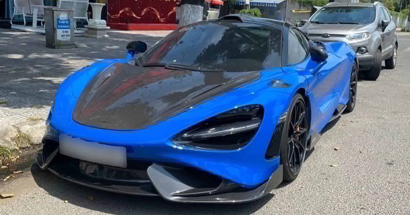 McLaren 765LT hiếm gặp xuất hiện trên đường phố Đà Nẵng