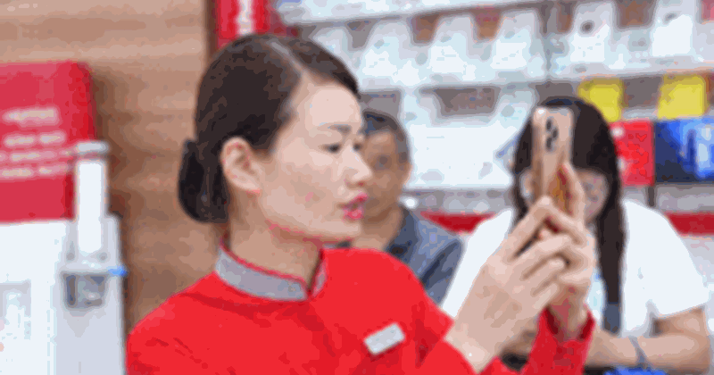 Lo ngại gián đoạn liên lạc, người dùng gấp rút xác minh thông tin thuê bao