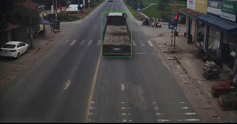 Phạt nguội hàng loạt chủ xe vì không chấp hành đèn tín hiệu