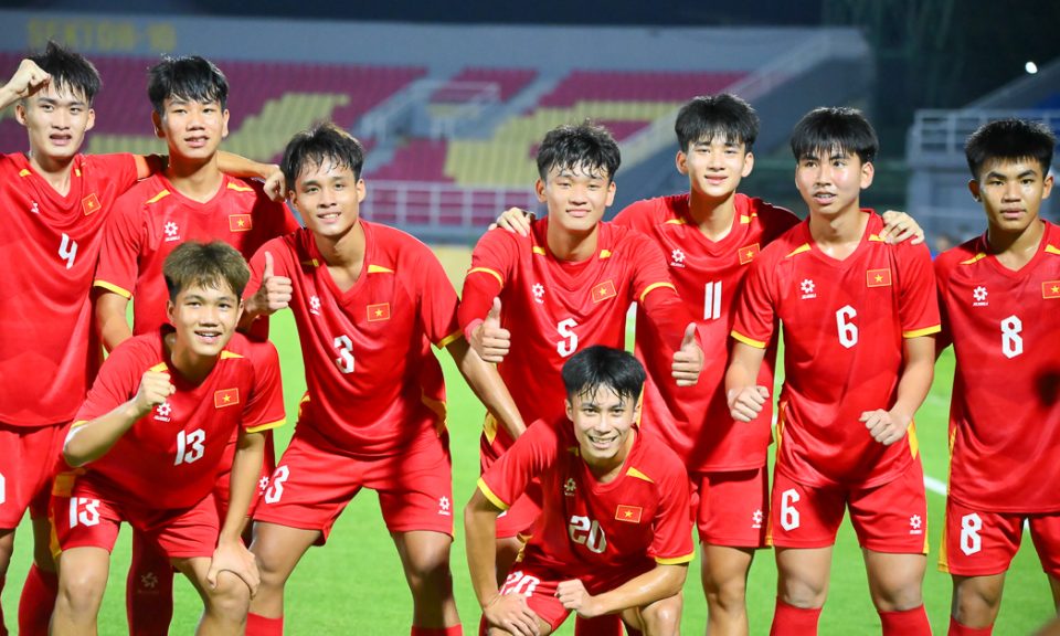 La sub-17 de Vietnam se enfrenta a la sub-17 de Yemen en el partido inaugural del Campeonato Asiático Sub-17 de 2026. Foto: VFF