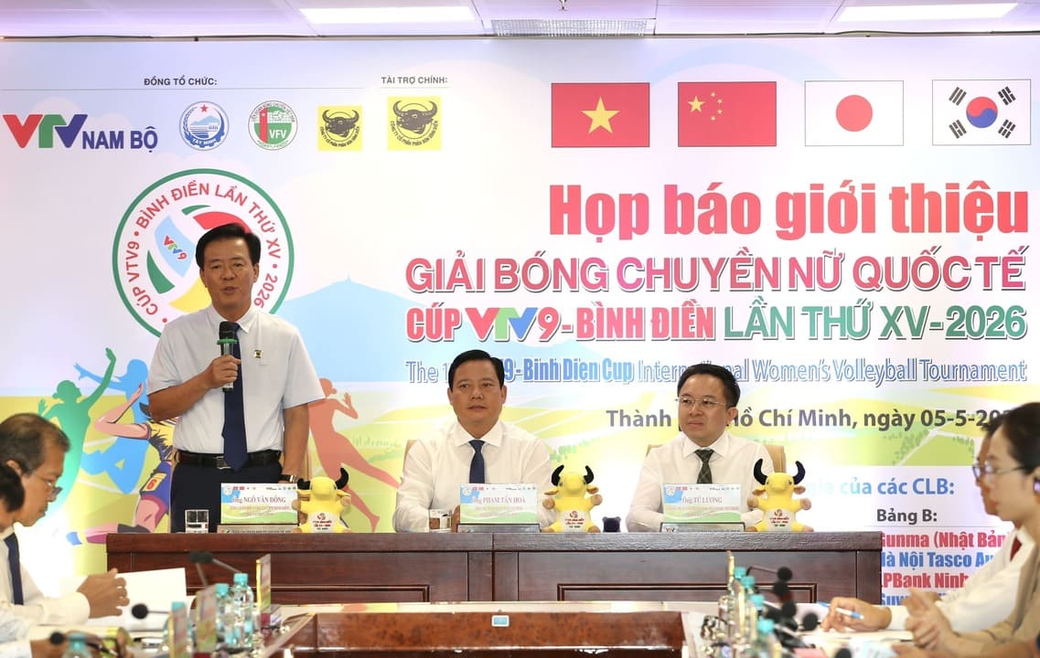 The organizers of the VTV9-Binh Dien International Women's Volleyball Tournament share information about the tournament. Photo: Phuong Dung