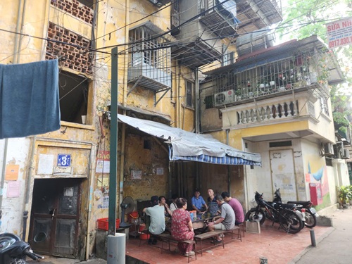 Một góc chung cư Phương Mai, Đống Đa, Hà Nội. Ảnh: Minh Hạnh 