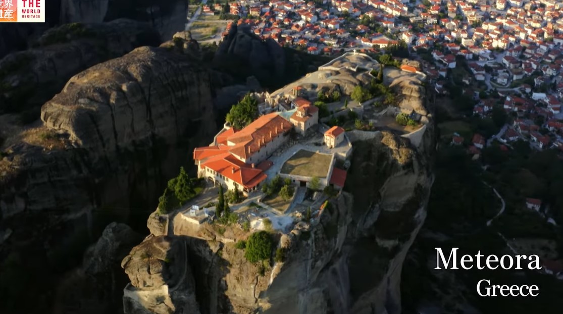 Tu viện Meteora được UNESCO công nhận là Di sản thế giới hỗn hợp. Ảnh: greecetravel 