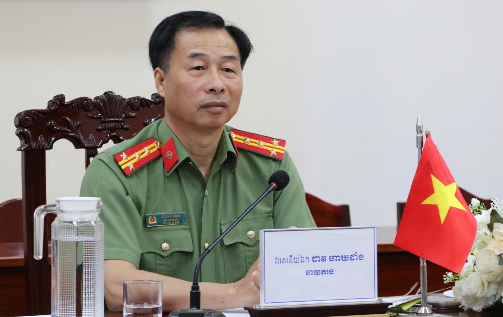 Đại tá Đào Hải Đăng - Phó Giám đốc Công an tỉnh An Giang chủ trì buổi hội nghị. Ảnh: Tiến Dũng