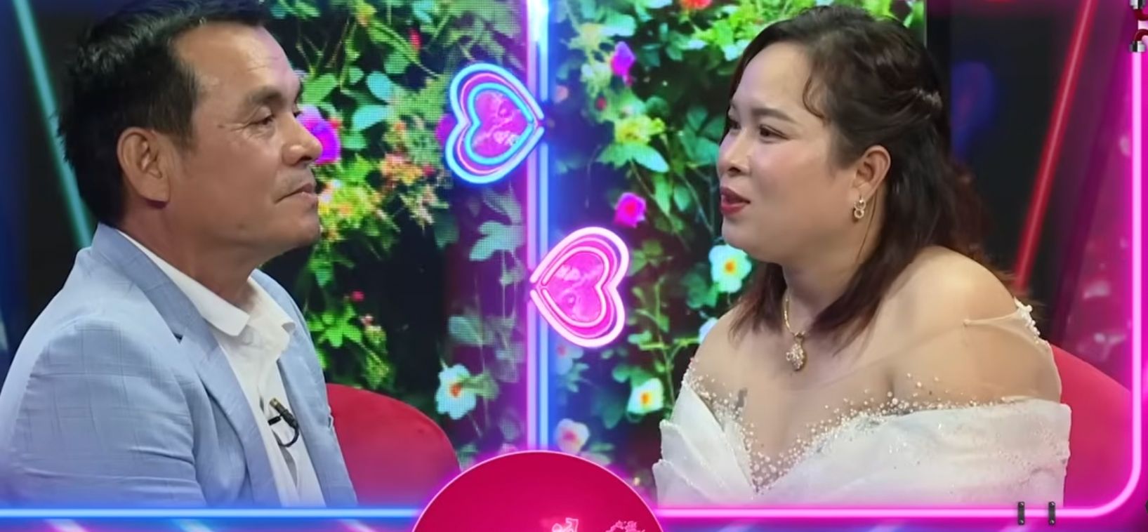 Farm owner and single mother at the dating show. Photo: MCV Unit.