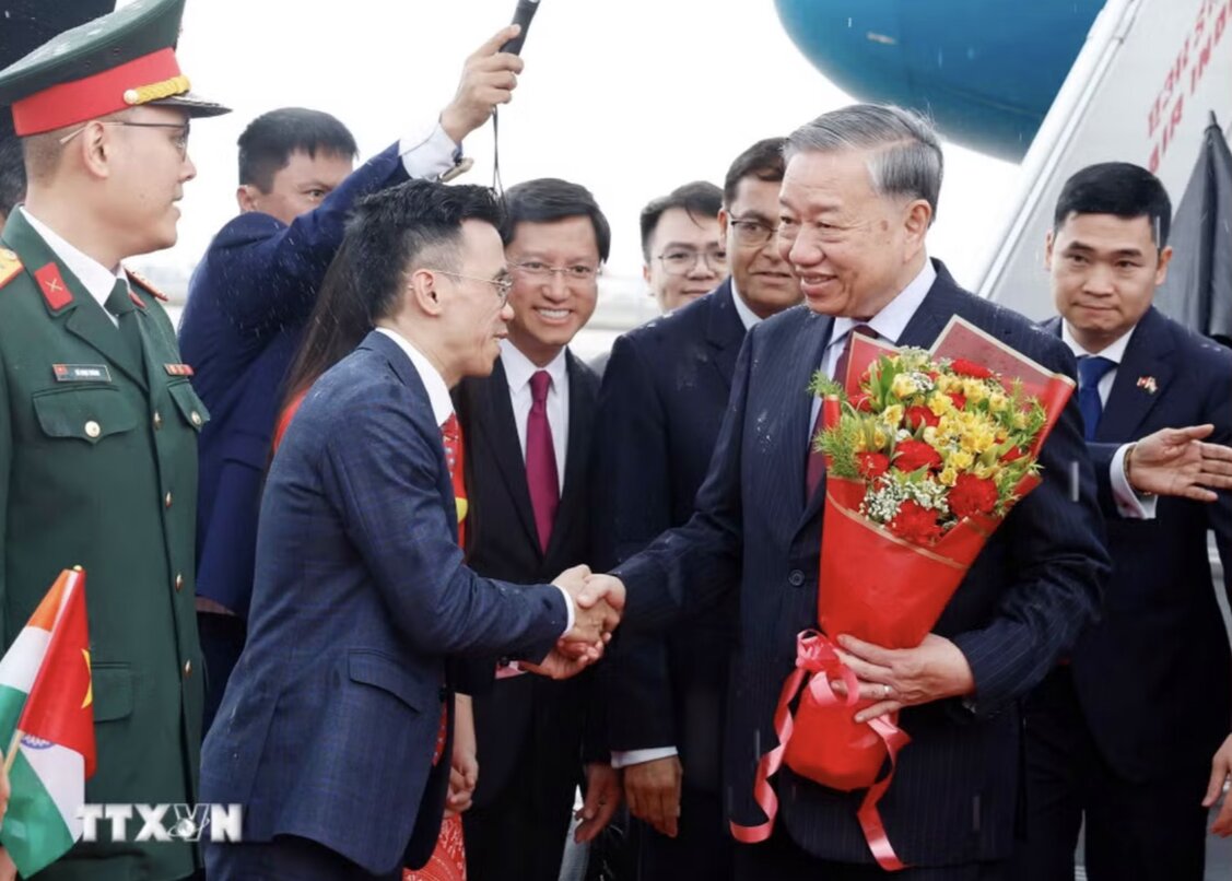 Welcoming ceremony for General Secretary and President To Lam at Palam Military Airport, New Delhi Capital. Photo: VNA