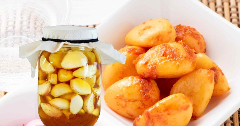 Ăn tỏi ngâm đúng cách giúp kiểm soát axit uric