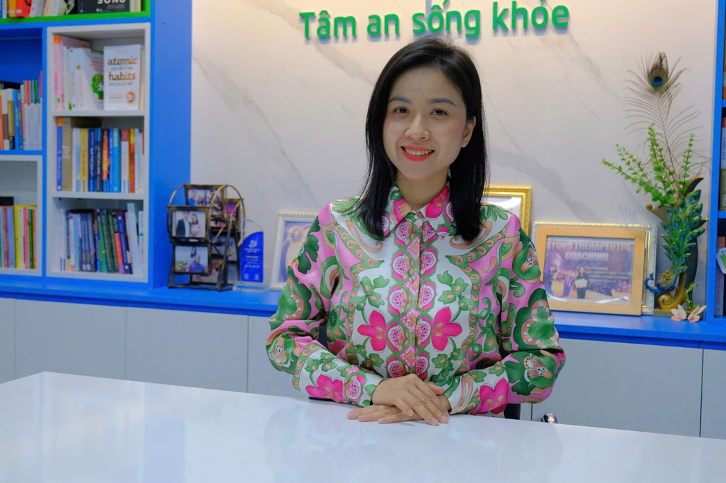 Bà Lê Phương - Giám đốc Trung tâm Tâm lý và Phát triển Con người NHC Việt Nam (Chi nhánh Quan Hoa). Ảnh: Mỹ Ly