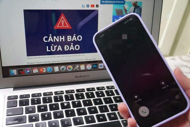 According to the Ministry of Public Security, when making a denunciation of a crime, the denunciator needs to clearly state the full name, address and criminal act of the person being denounced. Photo: Ngoc Le