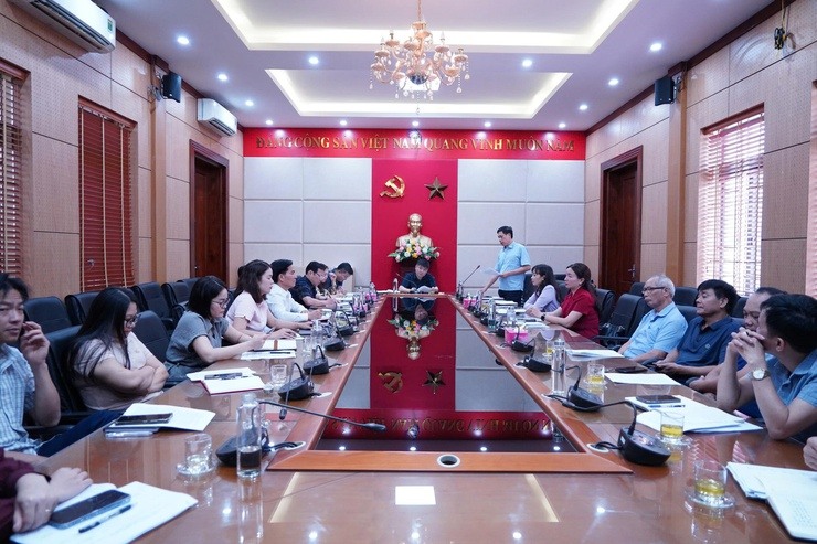 Phường Chương Mỹ giao ban, đẩy nhanh tiến độ giải phóng mặt bằng dự án cải tạo, nâng cấp Quốc lộ 6. Ảnh: Lan Oanh
