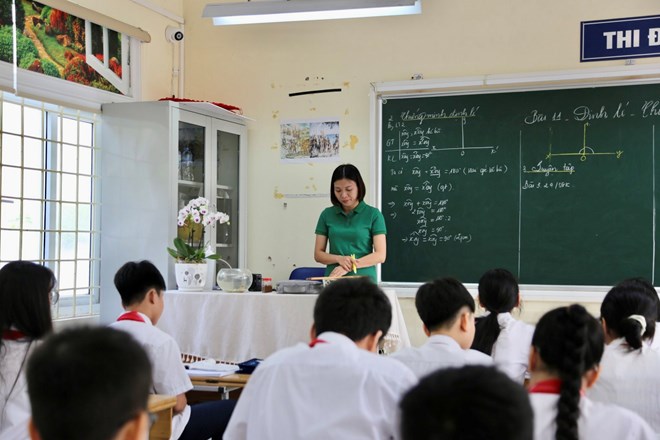 Hồ sơ đề nghị được nghỉ hưu ở tuổi cao hơn đối với nhà giáo căn cứ theo Nghị định 93/2026/NĐ-CP. Ảnh: Minh Hà.