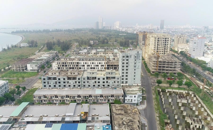 A series of projects at the Da Phuoc urban area project (Da Nang) have been stalled for many years due to legal problems and site clearance. Photo: Nguyen Linh