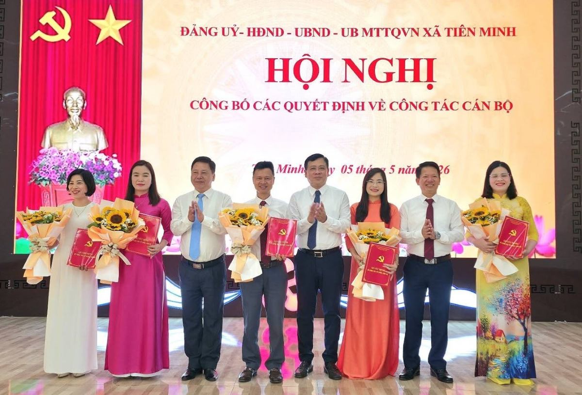 Tien Minh commune mobilizes a series of department and board-level officials. Photo: Tien Minh commune e-Portal