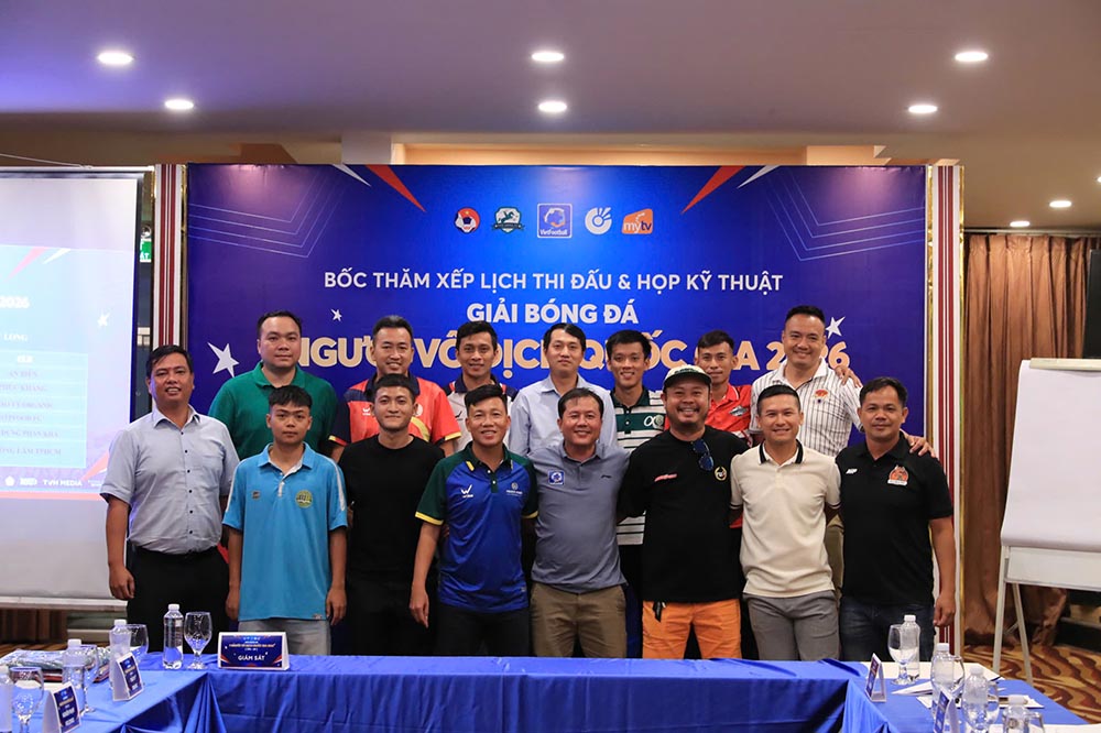 Clubs complete preparations towards the SPL-S8 season. Photo: VietFootball