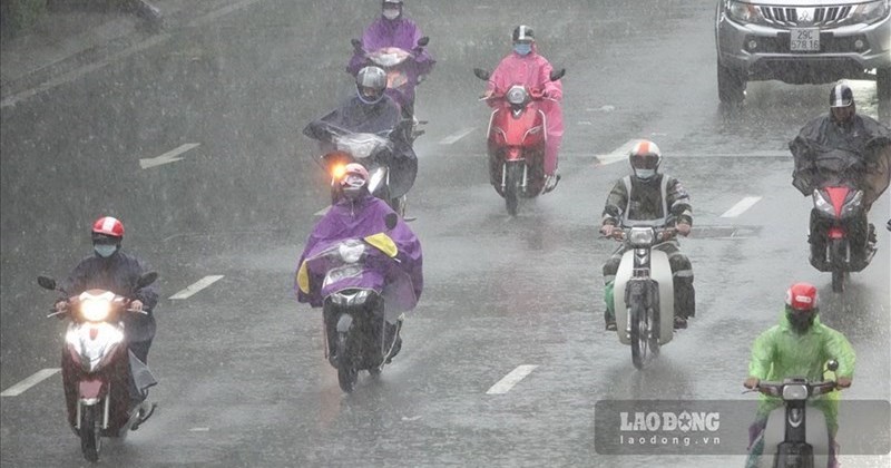 Mưa lớn diện rộng do không khí lạnh, cảnh báo thời gian cao điểm