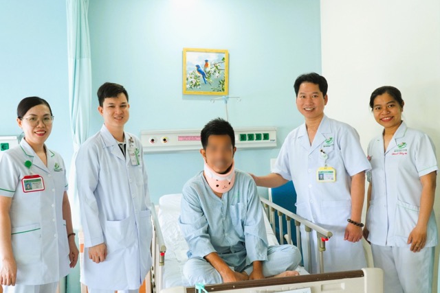 Patients with rare cervical epidural hematoma were successfully treated by doctors. Photo: BVCC