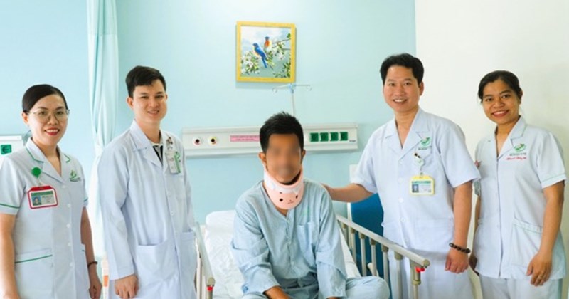 Việt Đức: Cứu sống bệnh nhân liệt tứ chi do tụ máu tủy sống