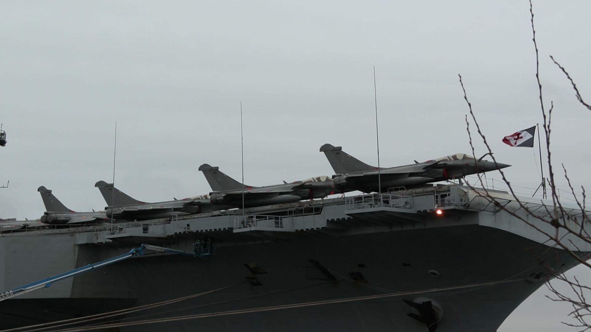 The aircraft carrier Charles de Gaulle was previously deployed from the Baltic Sea to the east of the Mediterranean. Photo: AFP