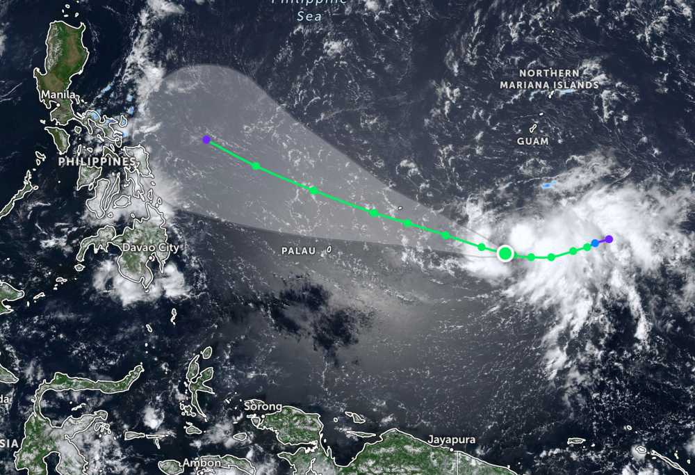 Bão Hagupit mạnh lên trên biển Thái Bình Dương. Ảnh: JTWC