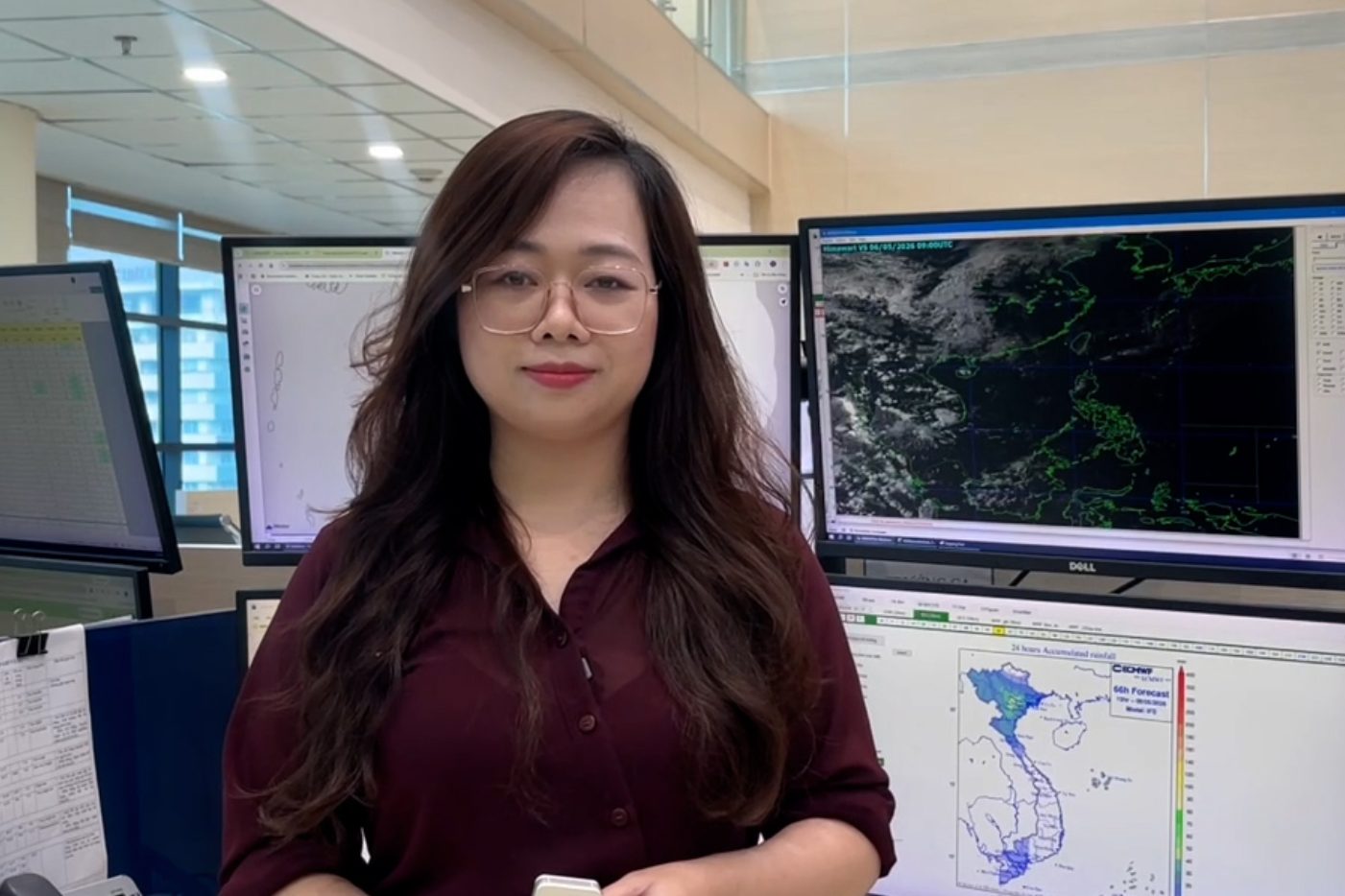 Bà Phạm Phương Chi cảnh báo nguy cơ mưa cực đoan do không khí lạnh. 