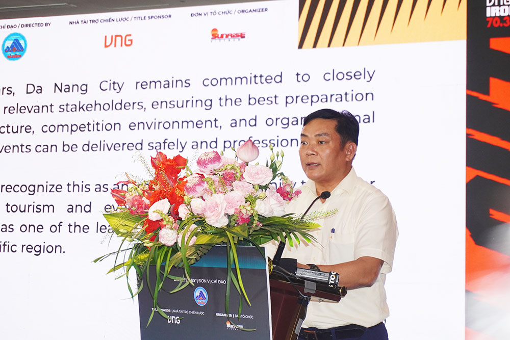Ông Tào Viết Hải, Phó Giám đốc Sở Văn hóa, Thể thao và Du lịch Đà Nẵng phát biểu tại buổi lễ. Ảnh: Trần Thi