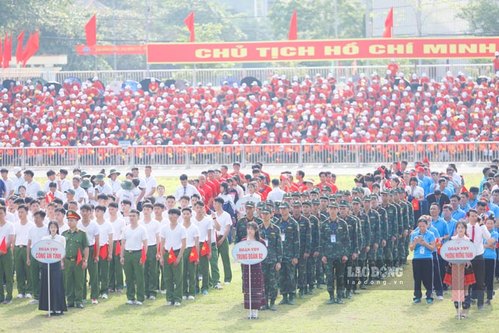 Dien Bien province opens the Sports Festival on the occasion of the 72nd anniversary of the Dien Bien Phu Victory. Photo: Quang Dat