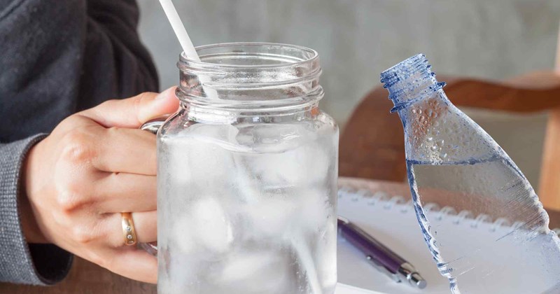 Lời khuyên cho người thường xuyên uống nước lạnh