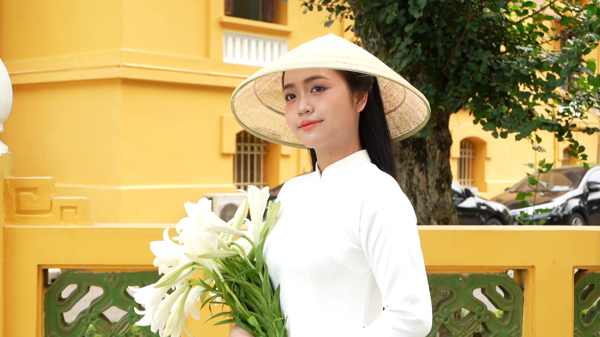 Many people believe that each age in life has its own value and beauty. Photo: Huyen Anh