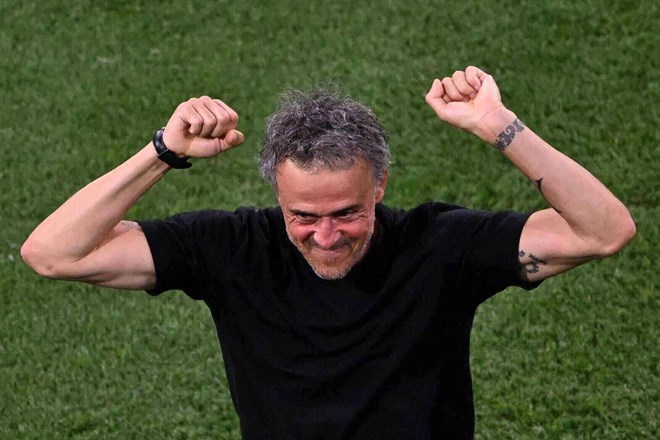 PSG dưới bàn tay của Enrique ngày càng hoàn thiện.  Ảnh: AFP