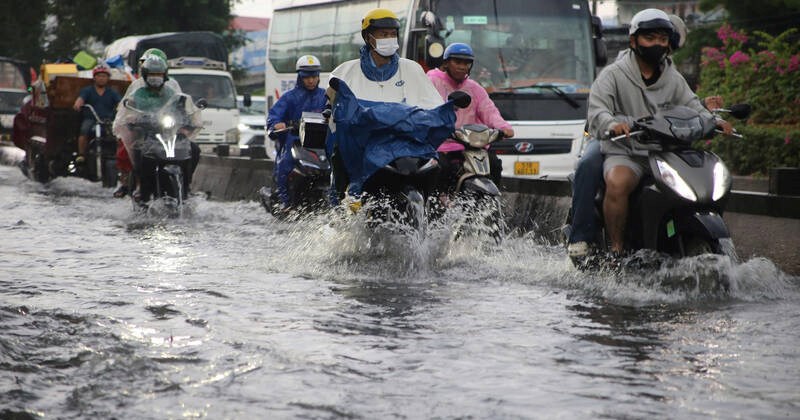 Mưa dông mùa ở miền Nam có dấu hiệu suy yếu