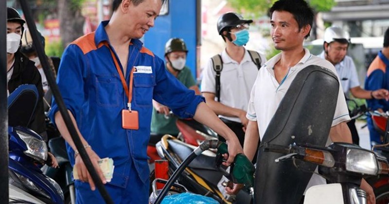 Giá dầu diesel đồng loạt giảm từ 15h hôm nay