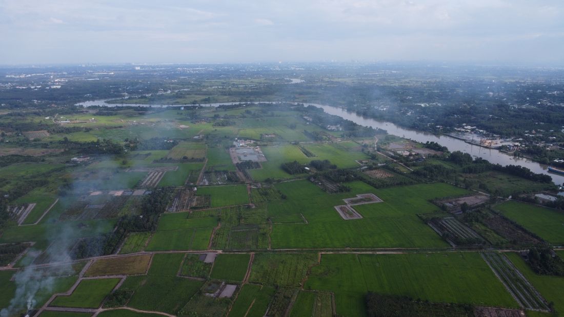 Urban development area in Phu An ward running along the Saigon River. Photo: Dinh Trong