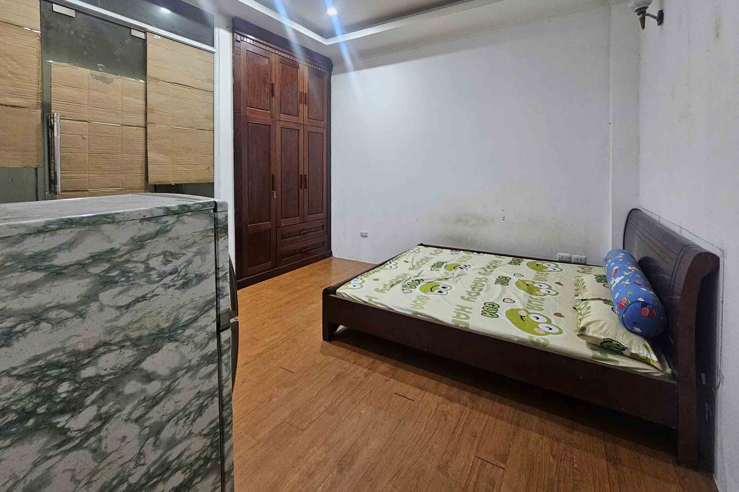 Phòng trọ nơi xảy ra vụ bạo hành. Ảnh: Sóng Hữu