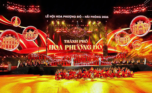 Opening ceremony of the series of activities at the central flower garden of Hai Phong City on the evening of July 7. 5. Photo: Minh Hung