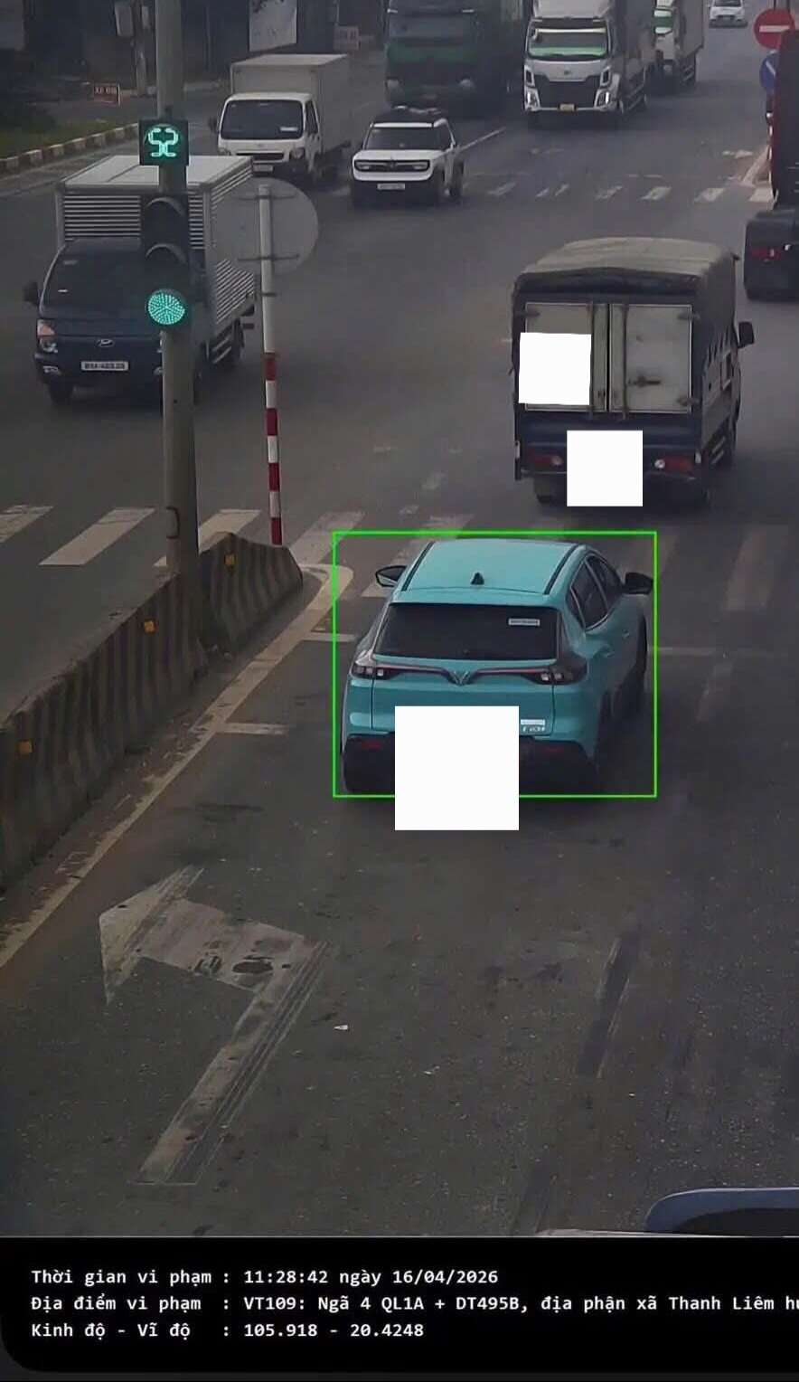 Hình ảnh trích xuất từ camera phạt nguội. 