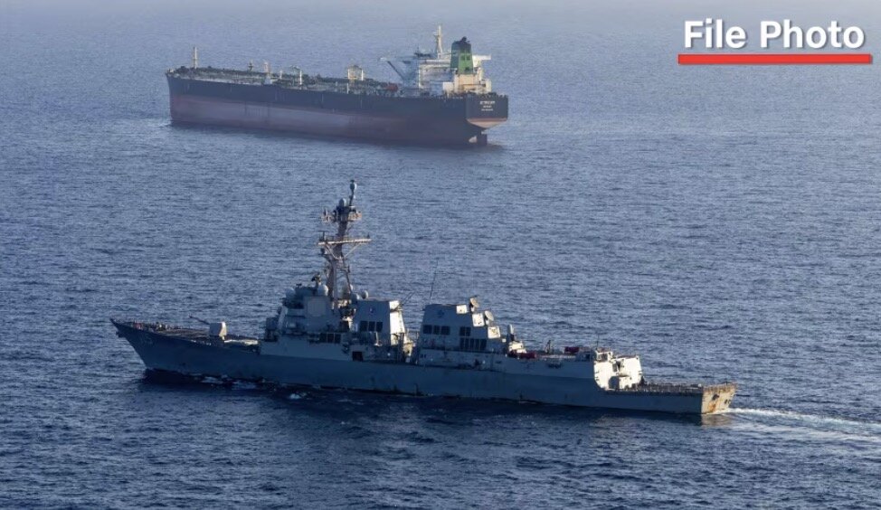 Arleigh Burke-class guided-missile destroyer USS Rafael Peralta conducts maritime blockade of an Iranian-flagged ship trying to enter an Iranian port. Photo: US Navy