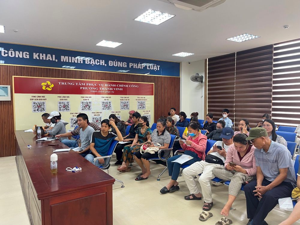 Trung tâm phục vụ hành chính công phường Vinh (Nghệ An). Ảnh: hcc.nghean.gov.vn