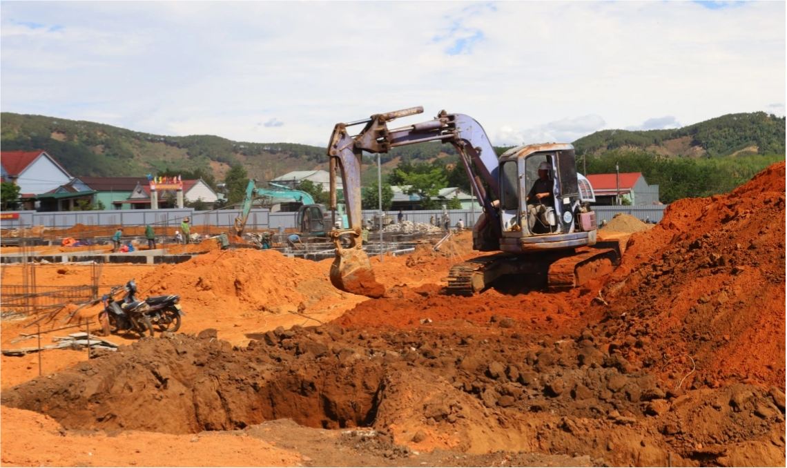 Quảng Ngãi acelera la construcción de escuelas de varios niveles en las comunas fronterizas. Foto: Đông Giang