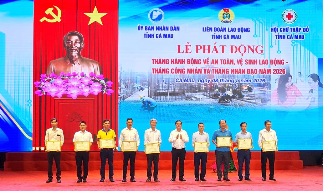 Ca Mau practically cares for workers on the occasion of Workers' Month 2026. Photo: Nhat Ho.