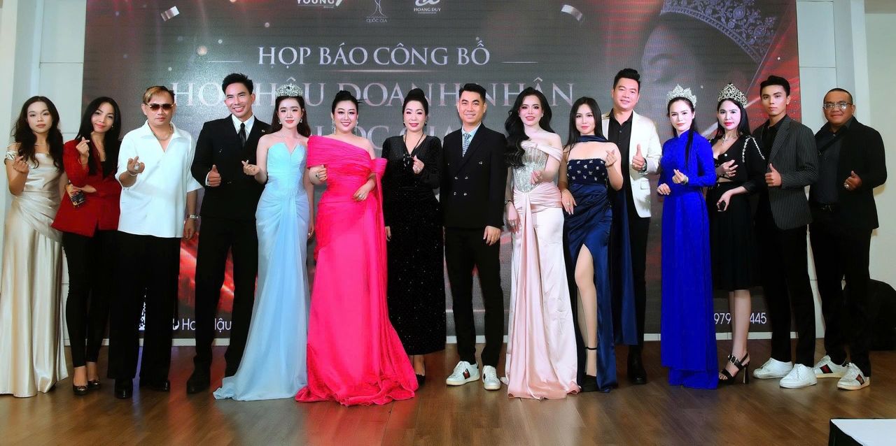 Ban tổ chức cuộc thi. Ảnh: Ban tổ chức.