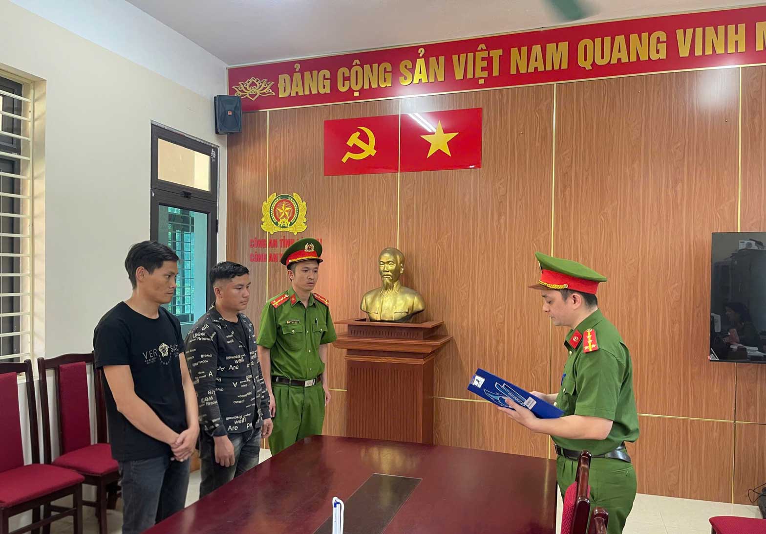 Các đối tượng liên quan trong vụ án. Ảnh: Công an Lào Cai