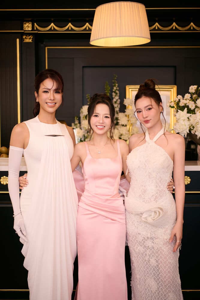 Diệp Lâm Anh và Ninh Dương Lan Ngọc