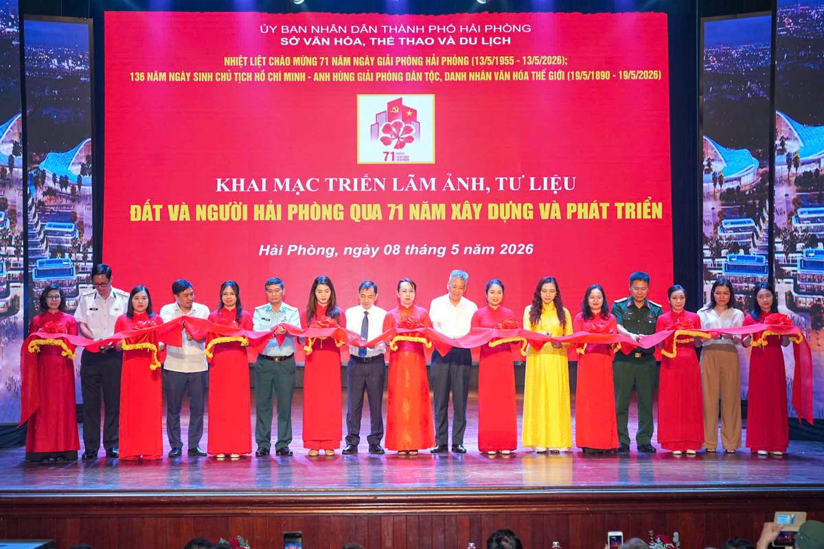 Triển lãm chủ đề “Đất và Người Hải Phòng qua 71 năm xây dựng và phát triển”