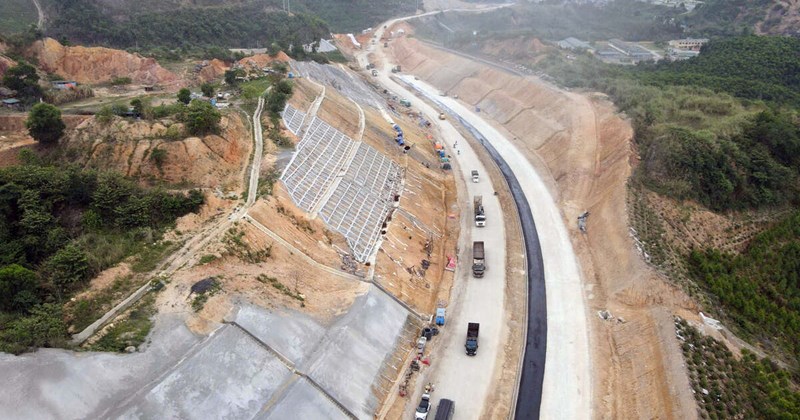 Quảng Ninh: Hiện trường dự án 1.800 tỷ đồng sau tai nạn