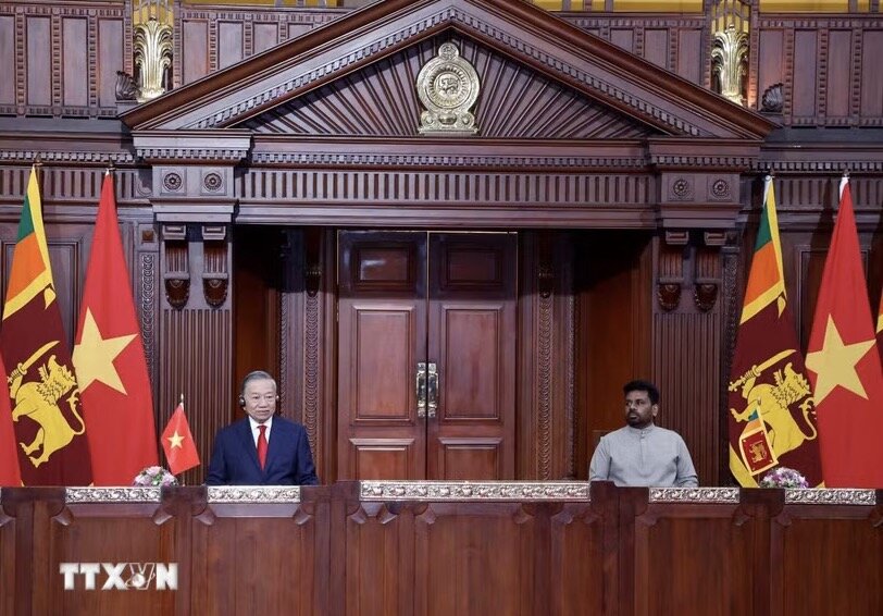 General Secretary and President To Lam welcomed Vietnamese airlines to open direct flights between Vietnam and Sri Lanka. Photo: VNA