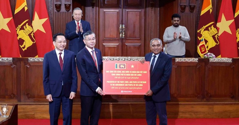 Việt Nam viện trợ 100 tấn phân bón cho Sri Lanka