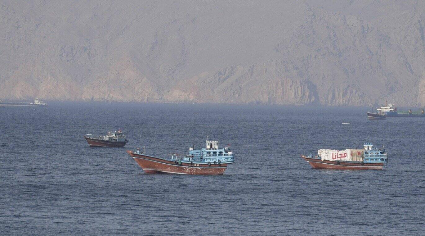 Ships in the Strait of Hormuz in April 2026. Reuters reported that the UAE and its customers have recently secretly moved many oil tankers through the Strait of Hormuz. Photo: Xinhua